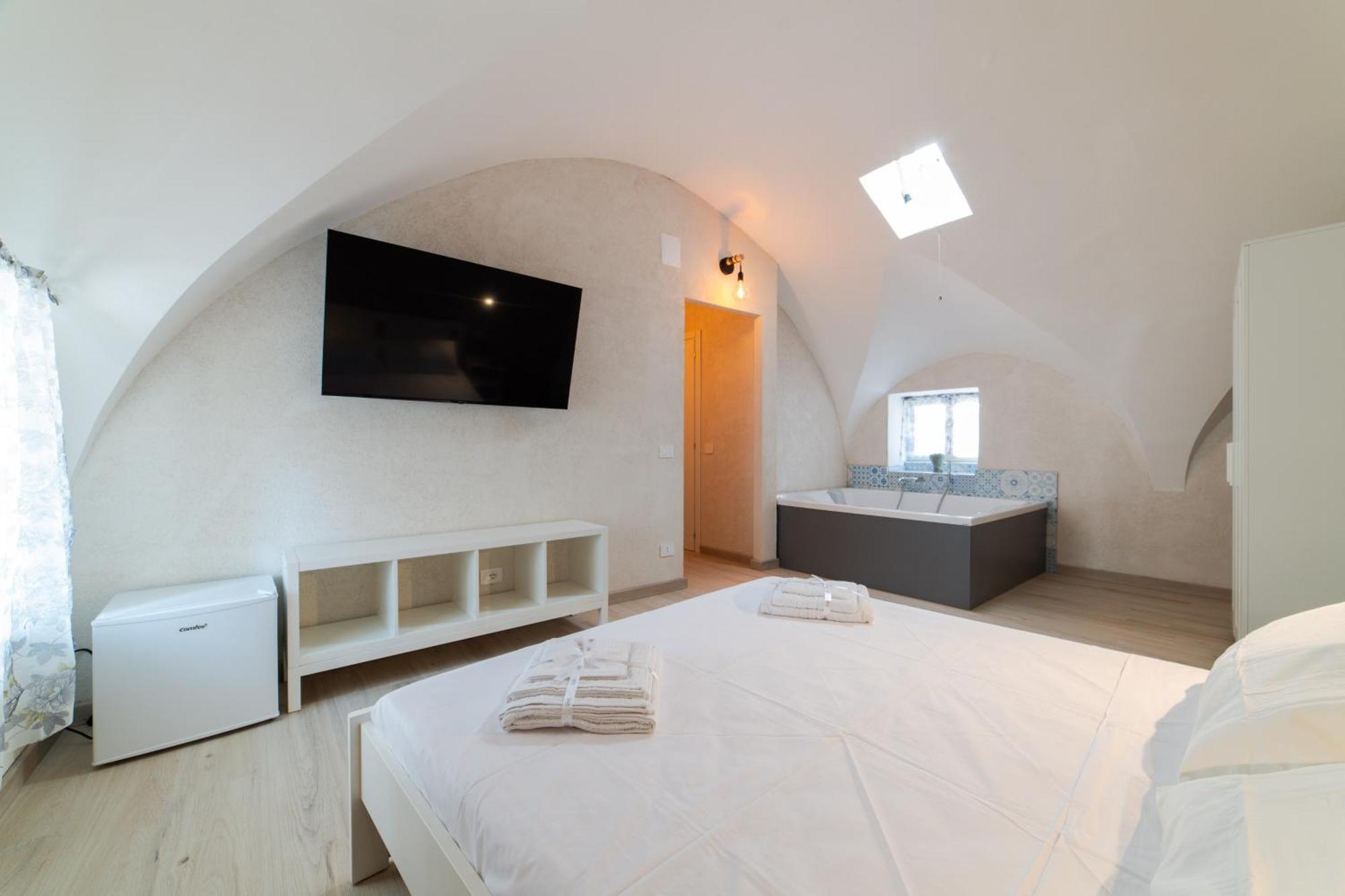 Hotel Luxurios Hot Tub-Maiori Zewnętrze zdjęcie